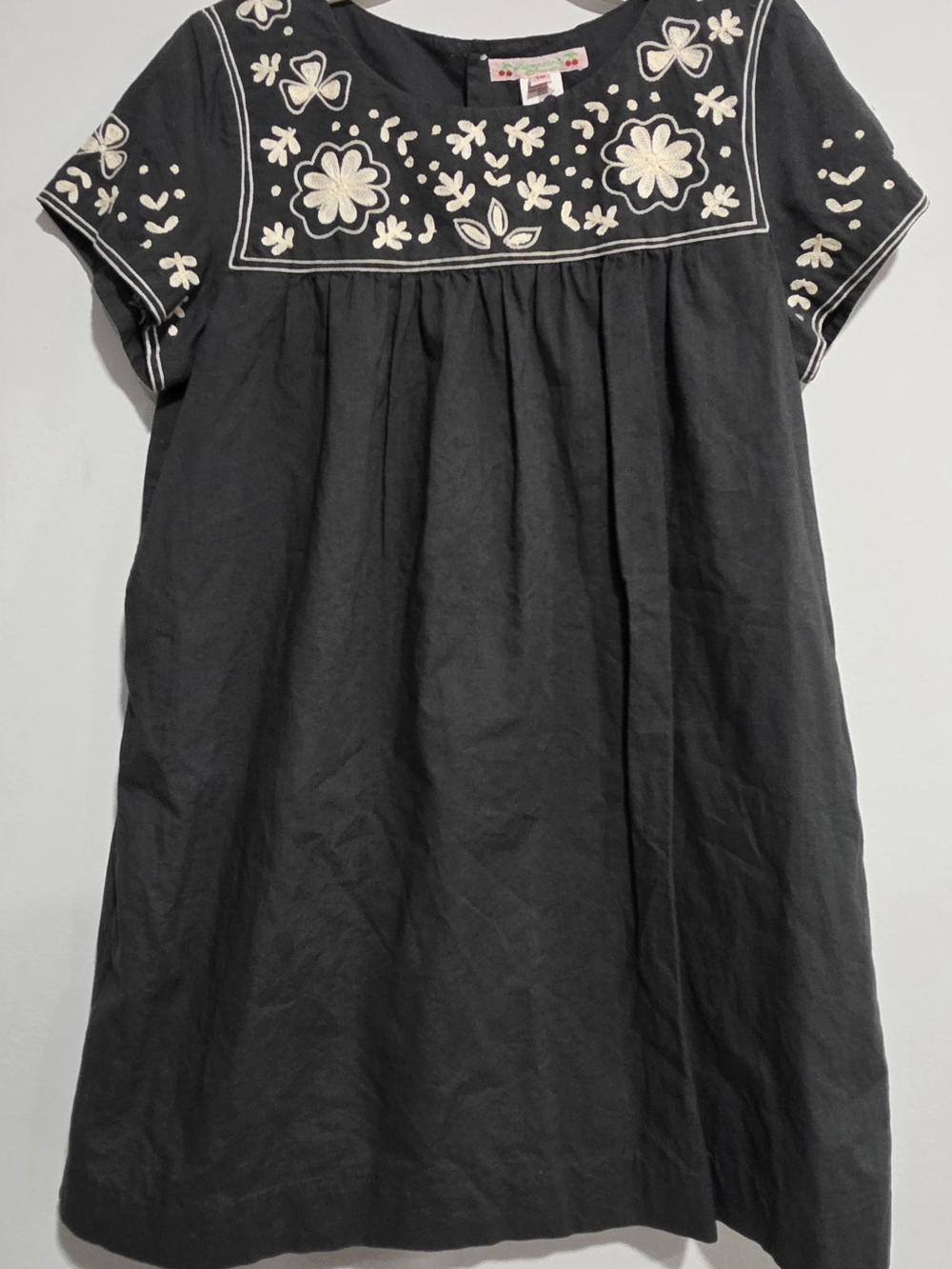 Bonpoint Gray Dress with Cream Floral Embroidery Size 10y